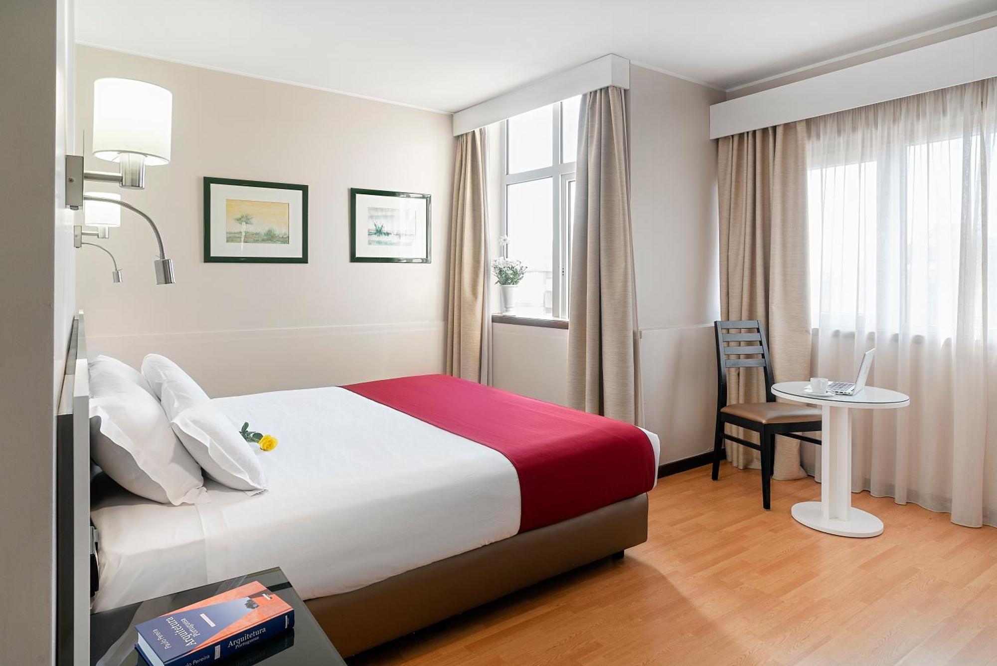 Hotel Amadeos - Matosinhos - Porto Exteriör bild